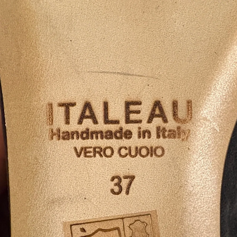 Italeau Women's Iron Suede Loafers - Picture 16 of 16